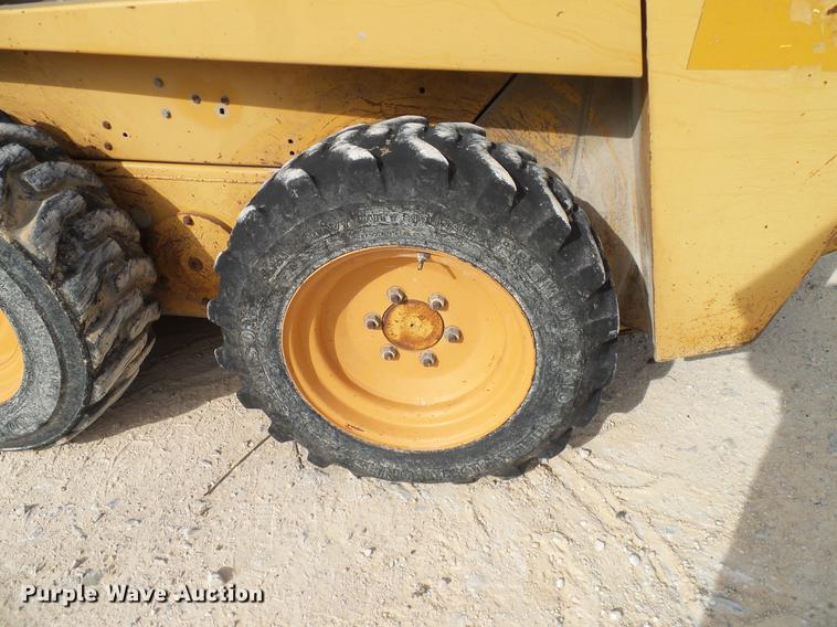 image for item DC2203 1999 Case 1840 skid steer