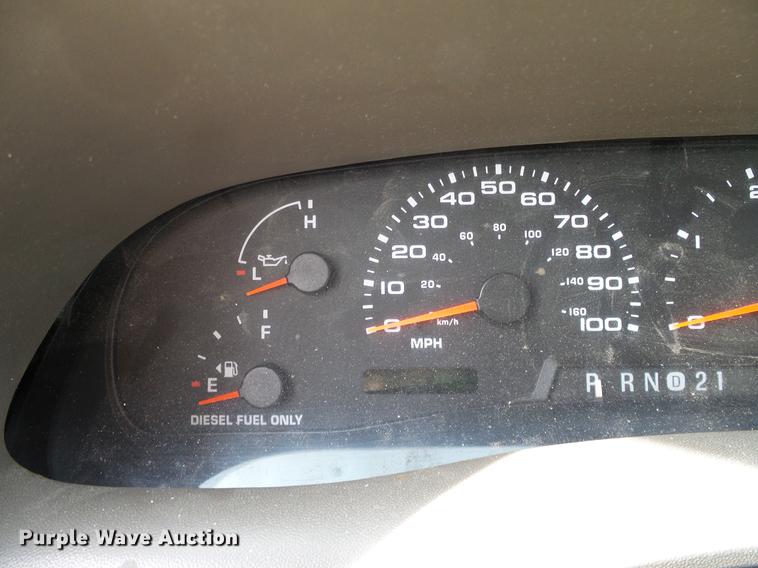 image for item DC2204 2002 Ford F550 utility truck