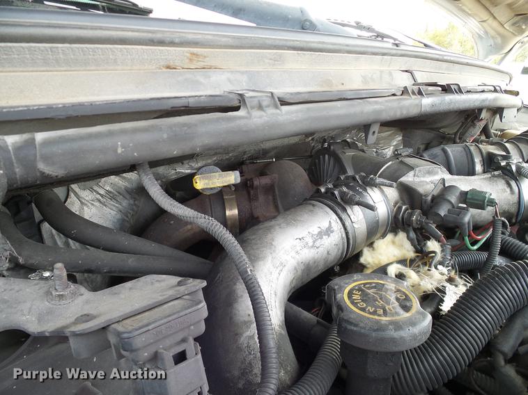 image for item DC2204 2002 Ford F550 utility truck