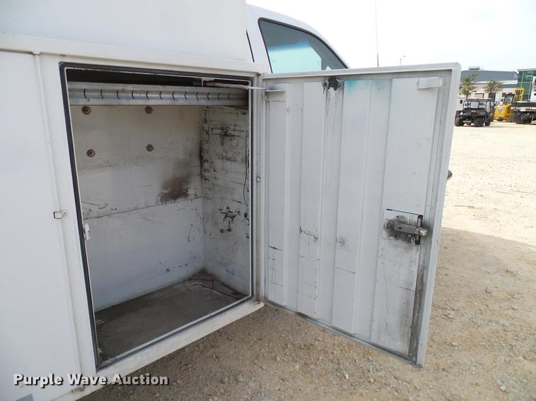 image for item DC2204 2002 Ford F550 utility truck