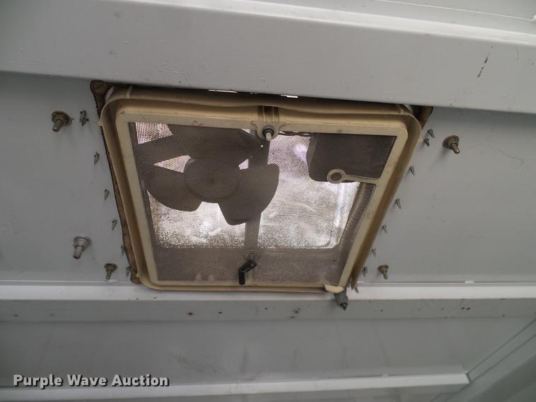 image for item DC2204 2002 Ford F550 utility truck