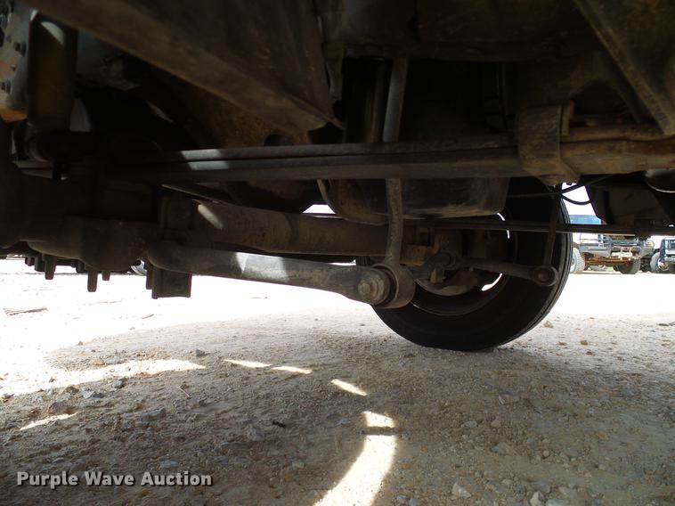 image for item DC2204 2002 Ford F550 utility truck