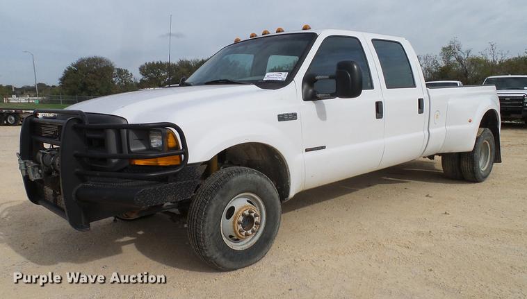 image for item DC2205 2000 Ford F350 Super Duty Crew Cab pickup truck