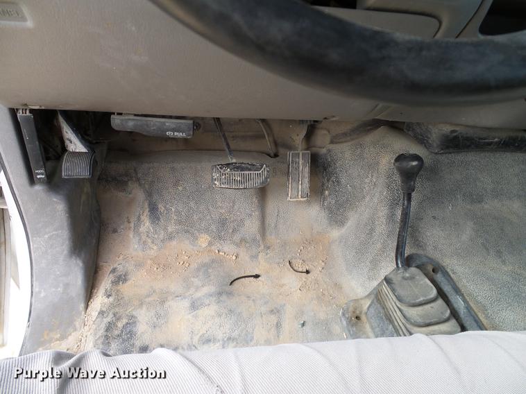 image for item DC2205 2000 Ford F350 Super Duty Crew Cab pickup truck