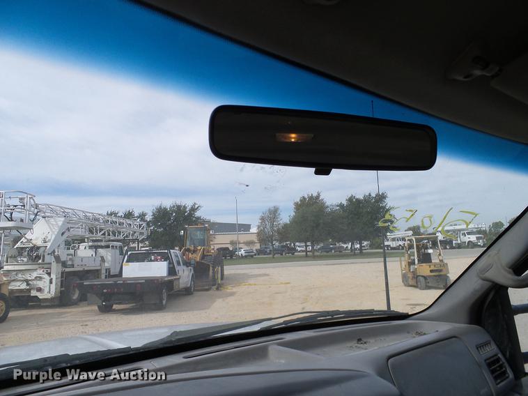 image for item DC2205 2000 Ford F350 Super Duty Crew Cab pickup truck