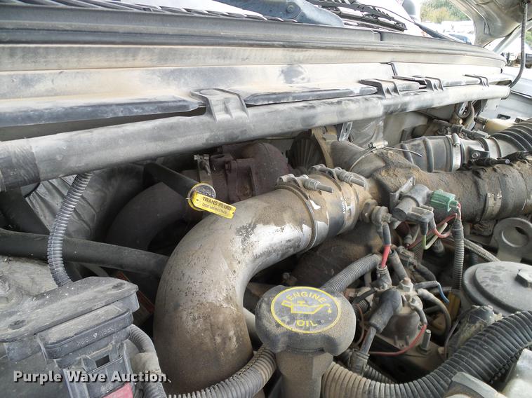 image for item DC2205 2000 Ford F350 Super Duty Crew Cab pickup truck