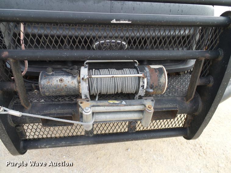 image for item DC2205 2000 Ford F350 Super Duty Crew Cab pickup truck