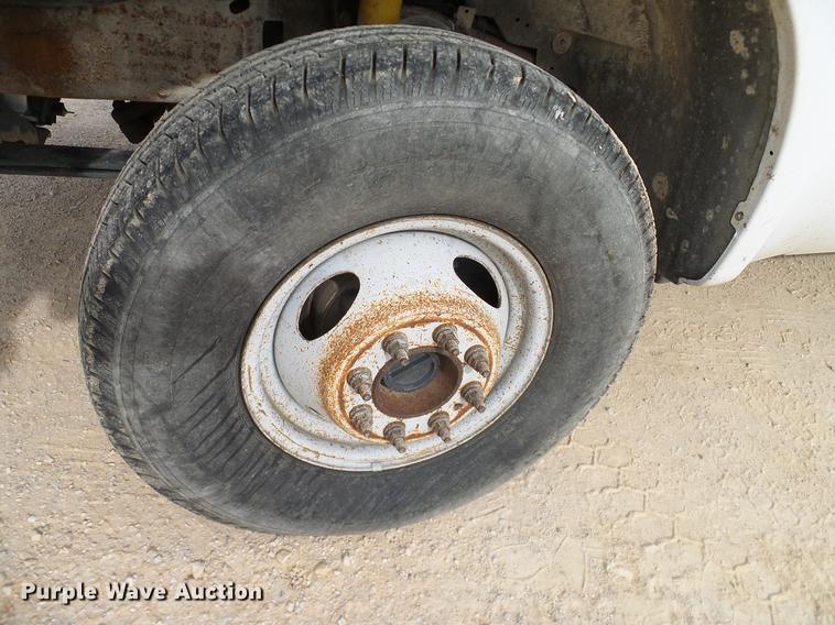 image for item DC2205 2000 Ford F350 Super Duty Crew Cab pickup truck