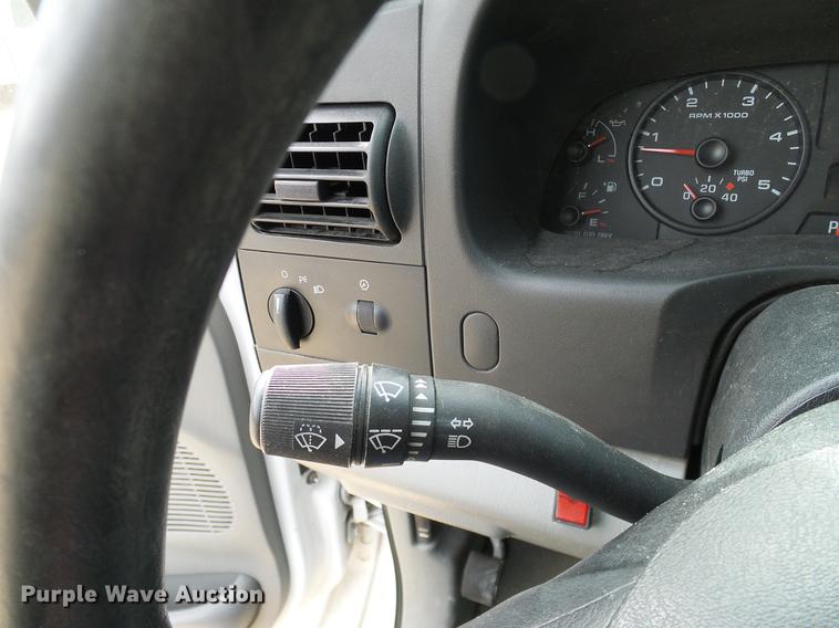 image for item DC2206 2006 Ford F350 Super Duty SuperCab utility bed pickup truck