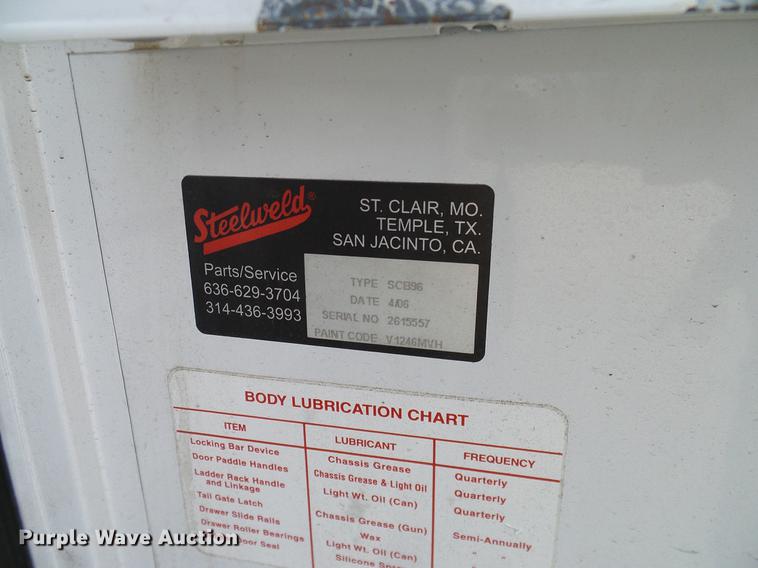 image for item DC2206 2006 Ford F350 Super Duty SuperCab utility bed pickup truck