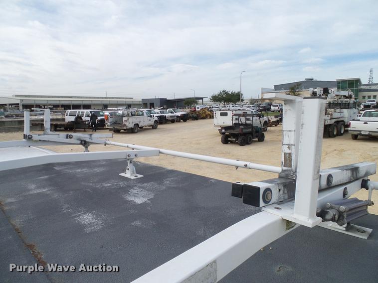 image for item DC2206 2006 Ford F350 Super Duty SuperCab utility bed pickup truck