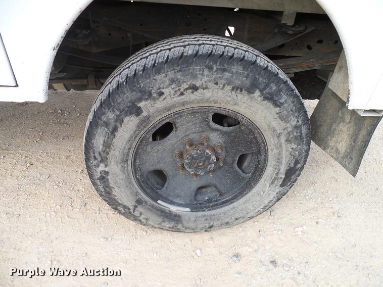 image for item DC2206 2006 Ford F350 Super Duty SuperCab utility bed pickup truck