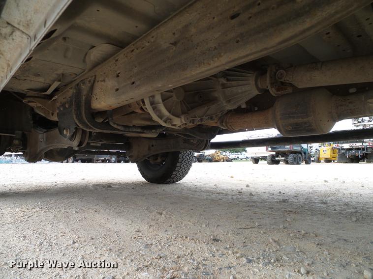 image for item DC2206 2006 Ford F350 Super Duty SuperCab utility bed pickup truck