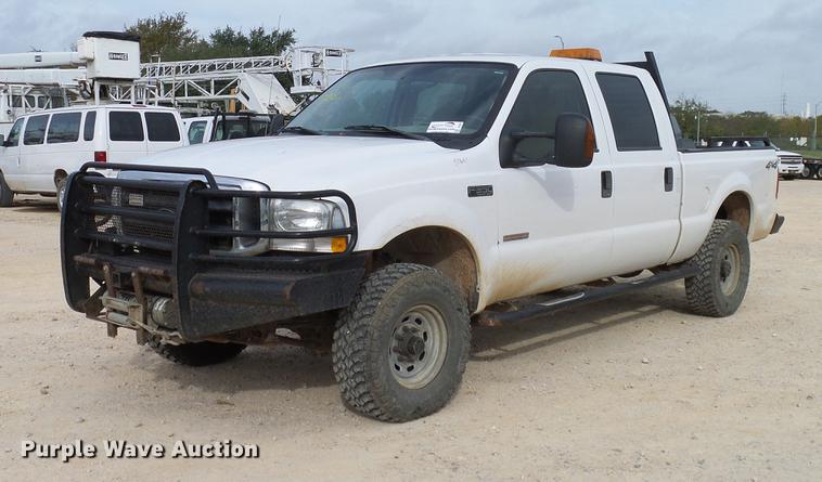 image for item DC2207 2004 Ford F350 Super Duty Crew Cab pickup truck
