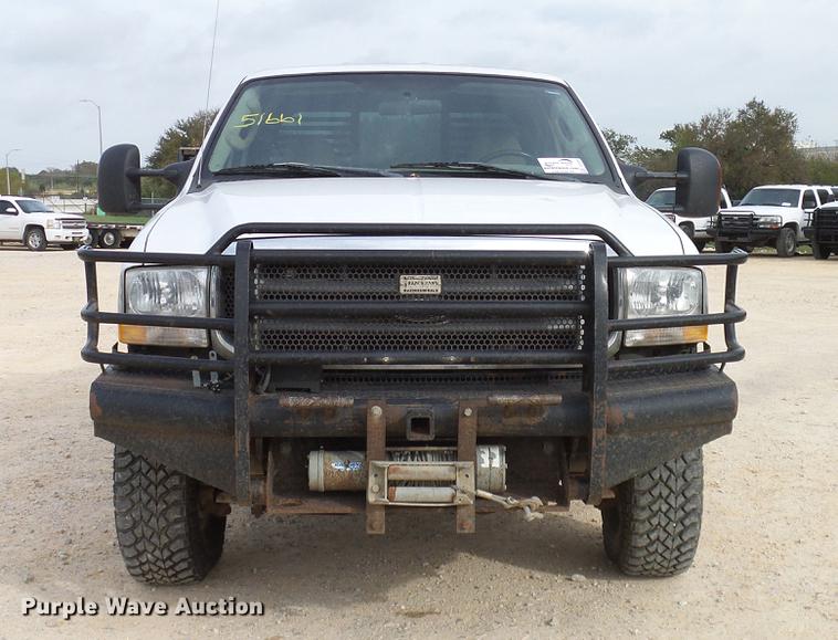 image for item DC2207 2004 Ford F350 Super Duty Crew Cab pickup truck