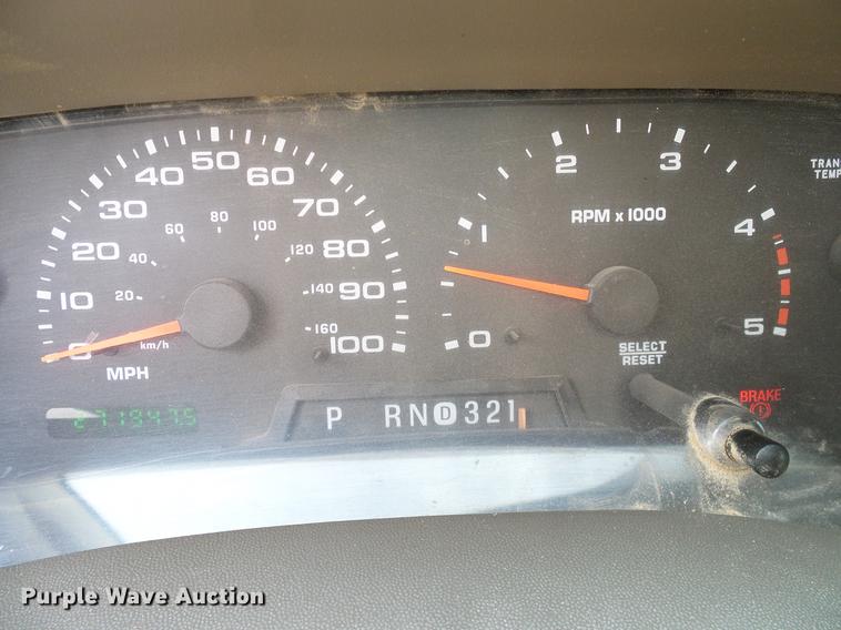 image for item DC2207 2004 Ford F350 Super Duty Crew Cab pickup truck