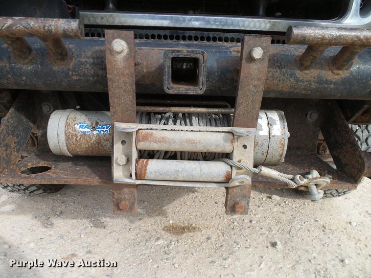 image for item DC2207 2004 Ford F350 Super Duty Crew Cab pickup truck