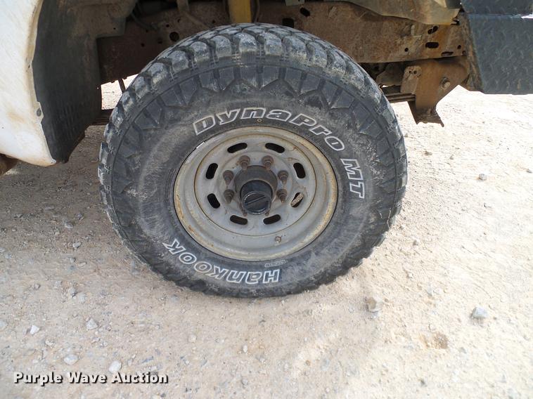 image for item DC2207 2004 Ford F350 Super Duty Crew Cab pickup truck