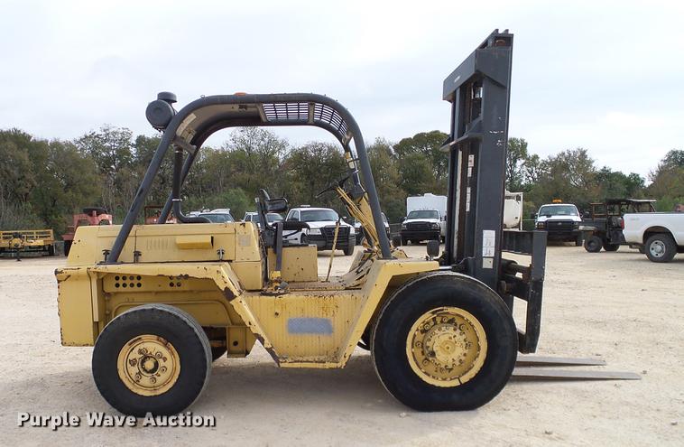 image for item DC2208 1990 Champ CB84L forklift