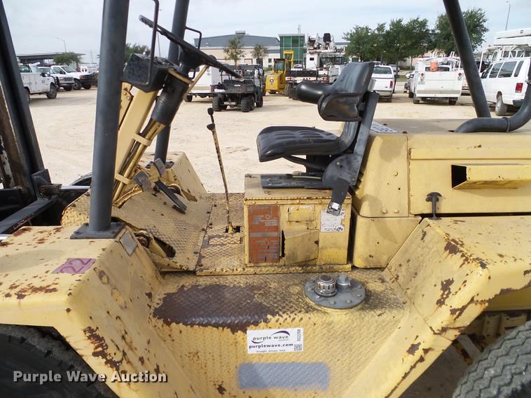 image for item DC2208 1990 Champ CB84L forklift