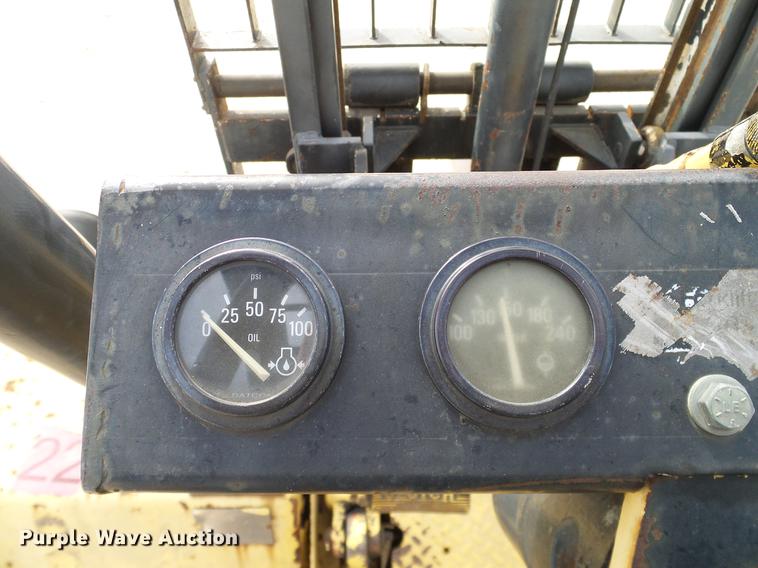 image for item DC2208 1990 Champ CB84L forklift