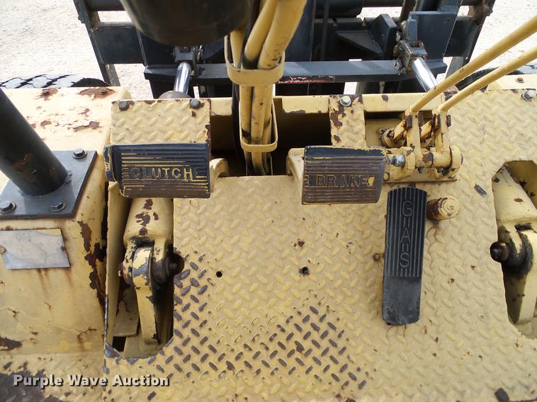 image for item DC2208 1990 Champ CB84L forklift