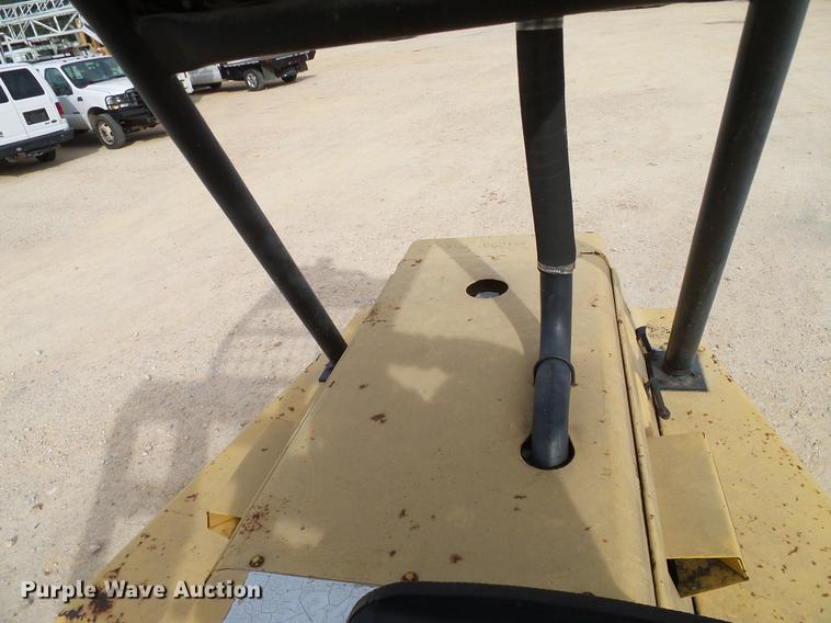 image for item DC2208 1990 Champ CB84L forklift