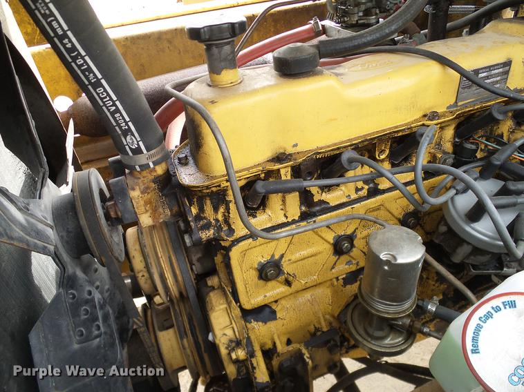 image for item DC2208 1990 Champ CB84L forklift