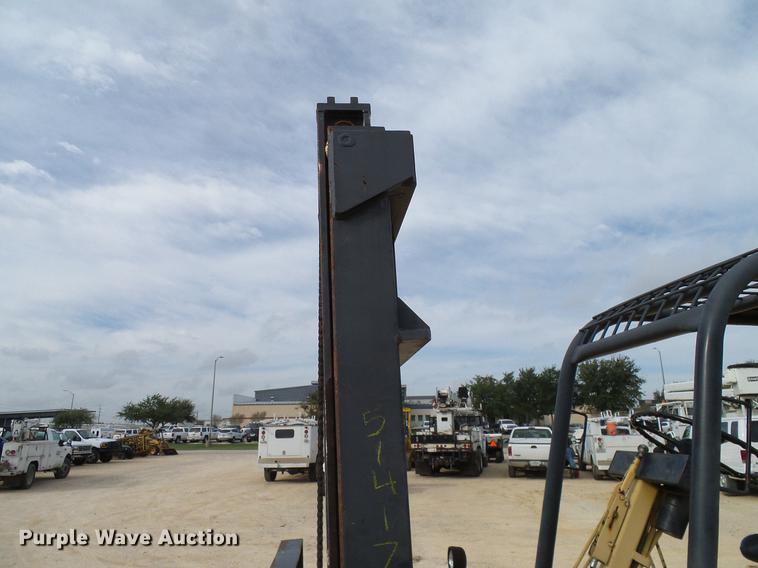 image for item DC2208 1990 Champ CB84L forklift