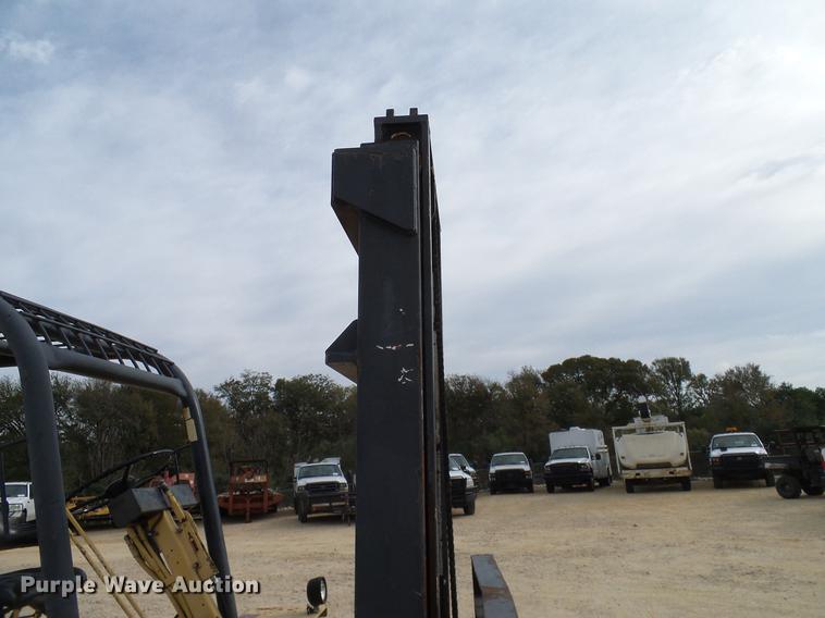 image for item DC2208 1990 Champ CB84L forklift