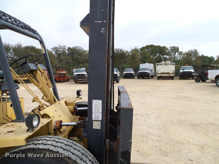 image for item DC2208 1990 Champ CB84L forklift