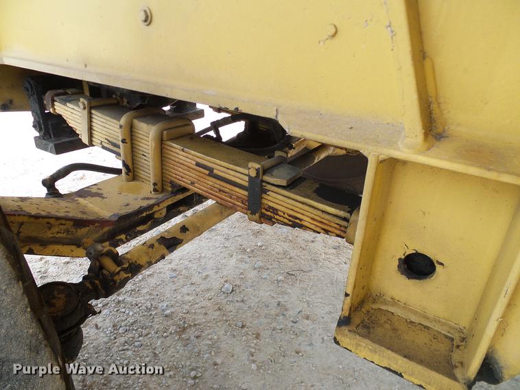 image for item DC2208 1990 Champ CB84L forklift