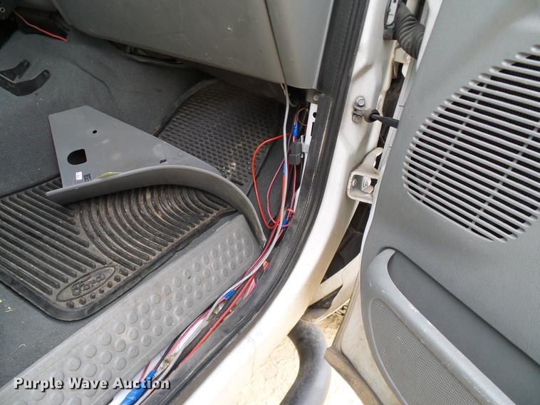 image for item DC2210 2007 Ford F350 Super Duty SuperCab utility bed pickup truck