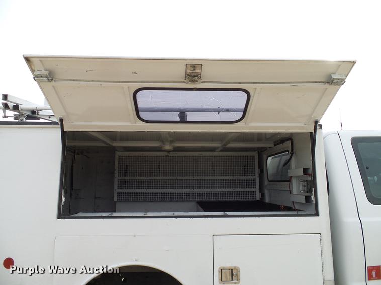image for item DC2210 2007 Ford F350 Super Duty SuperCab utility bed pickup truck