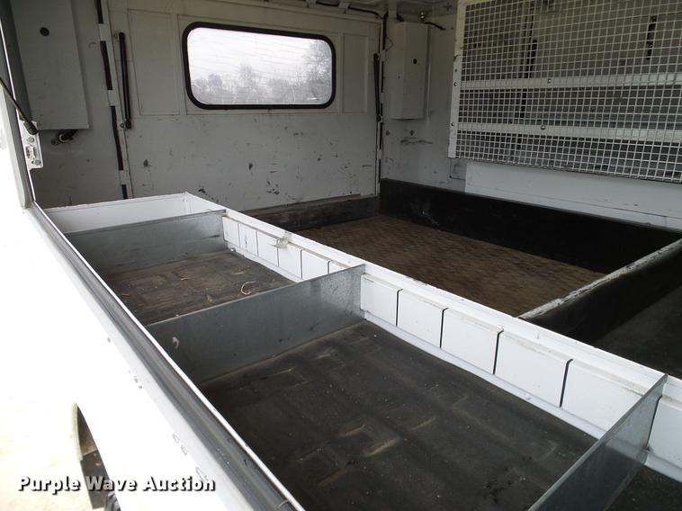 image for item DC2210 2007 Ford F350 Super Duty SuperCab utility bed pickup truck