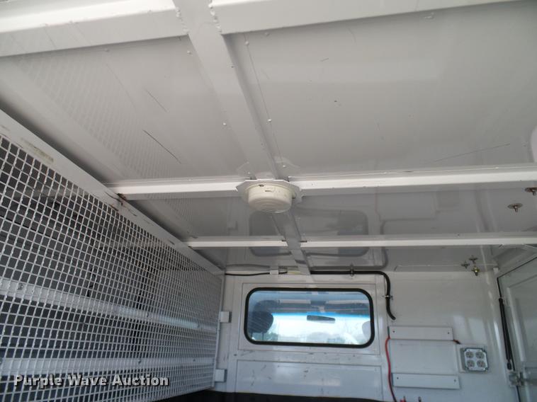 image for item DC2210 2007 Ford F350 Super Duty SuperCab utility bed pickup truck