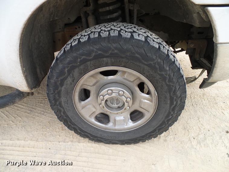 image for item DC2210 2007 Ford F350 Super Duty SuperCab utility bed pickup truck