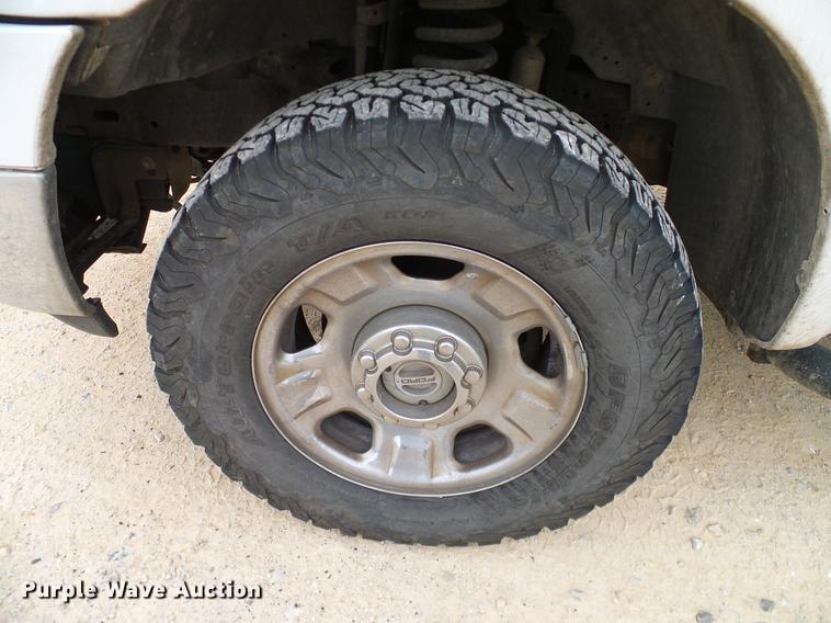 image for item DC2210 2007 Ford F350 Super Duty SuperCab utility bed pickup truck