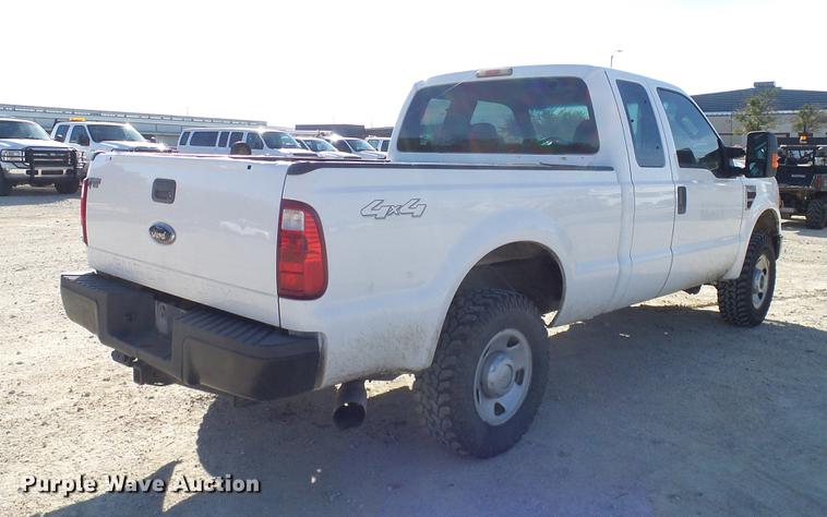 image for item DC2211 2008 Ford F250 Super Duty SuperCab pickup truck