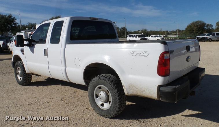 image for item DC2211 2008 Ford F250 Super Duty SuperCab pickup truck