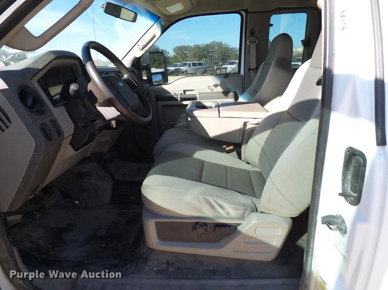 image for item DC2211 2008 Ford F250 Super Duty SuperCab pickup truck