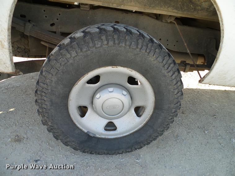 image for item DC2211 2008 Ford F250 Super Duty SuperCab pickup truck