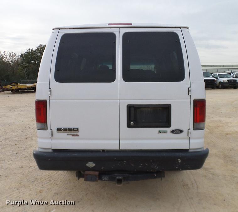 image for item DC2212 2011 Ford E350 Super Duty Extended van