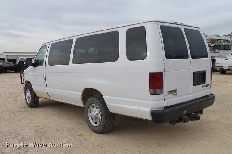 image for item DC2212 2011 Ford E350 Super Duty Extended van
