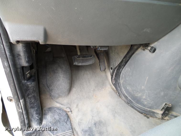 image for item DC2212 2011 Ford E350 Super Duty Extended van