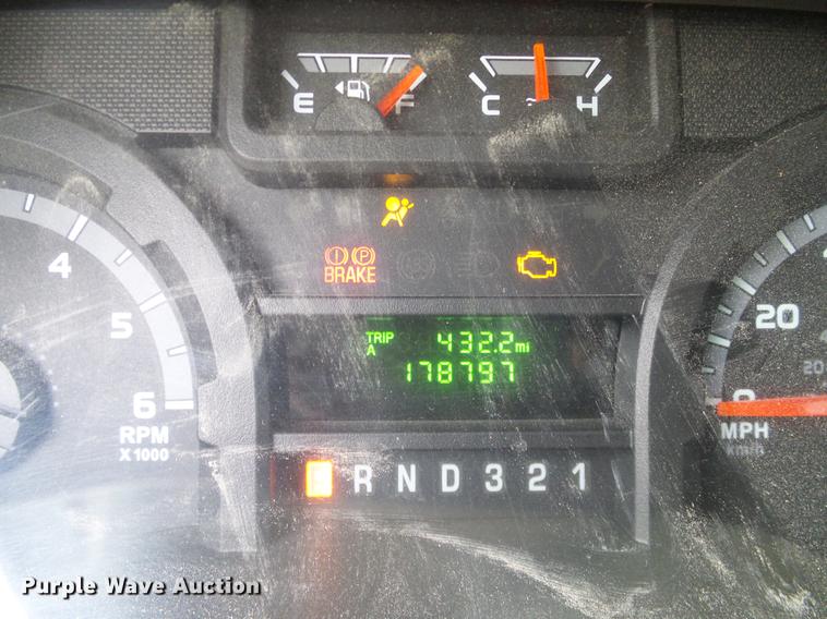 image for item DC2212 2011 Ford E350 Super Duty Extended van