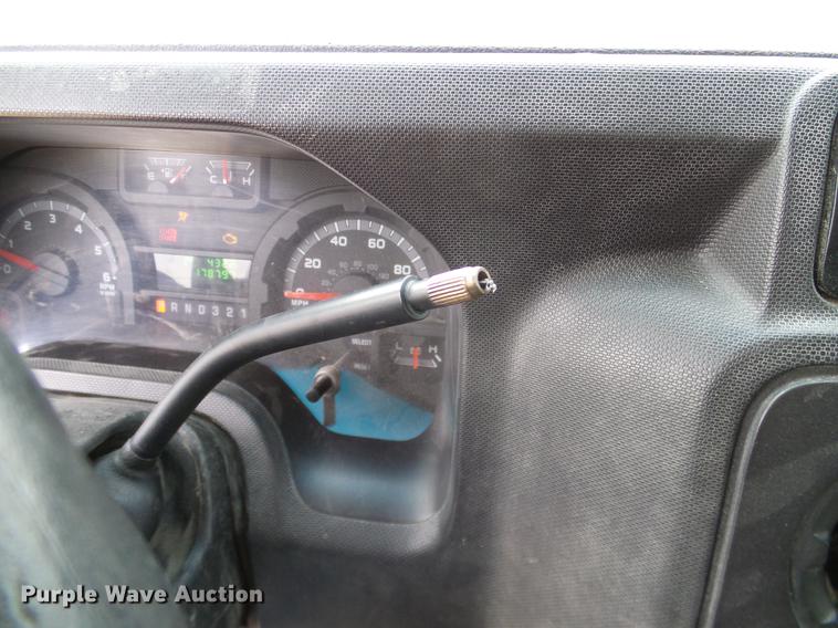 image for item DC2212 2011 Ford E350 Super Duty Extended van