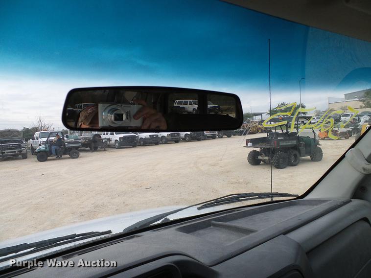 image for item DC2212 2011 Ford E350 Super Duty Extended van