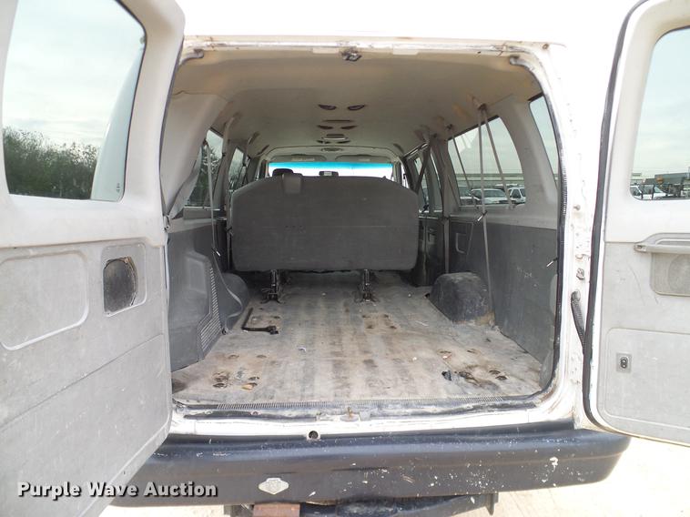 image for item DC2212 2011 Ford E350 Super Duty Extended van