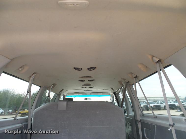 image for item DC2212 2011 Ford E350 Super Duty Extended van